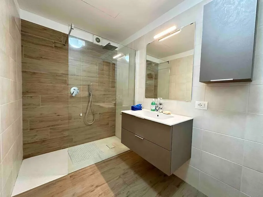 10 Min Airport+Free Private Parking5 Min Train Apartment Bergamo 0*,